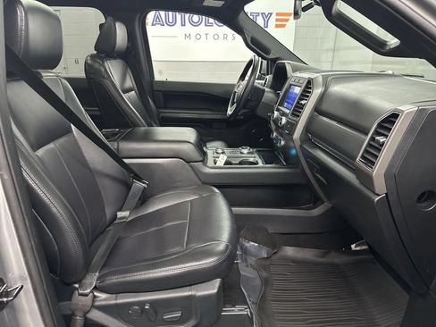 Used 2021 Ford Expedition XLT AWD/4WD image 19