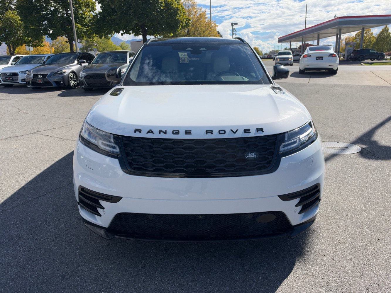 Used 2021 Land Rover Range Rover Velar R-Dynamic S AWD/4WD image 8