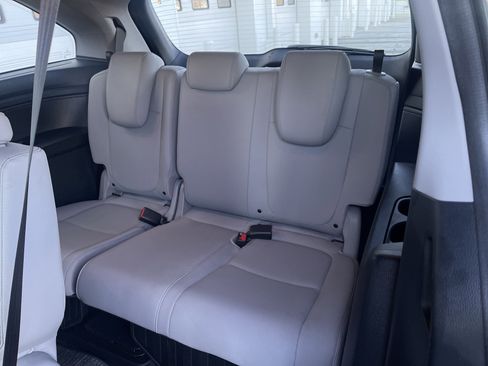 Certified 2024 Honda Odyssey EX-L image 27