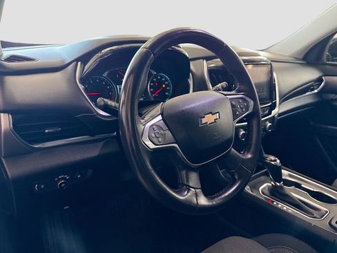 Used 2019 Chevrolet Traverse LT FWD image 10
