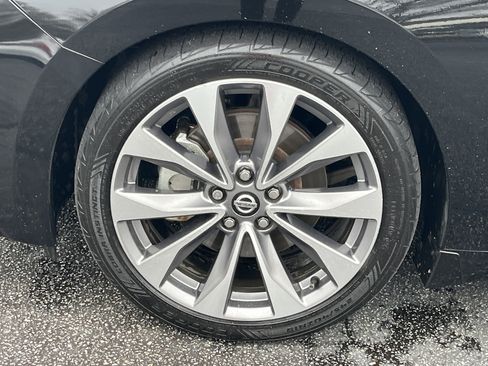 Used 2022 Nissan Maxima Platinum w/ Sport Mat Group image 32