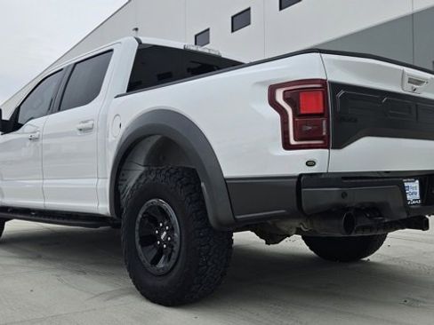 Used 2018 Ford F150 Raptor w/ Equipment Group 802A Luxury image 3