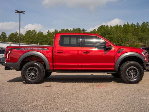Certified 2020 Ford F150 Raptor w/ Equipment Group 802A Luxury AWD/4WD image 15