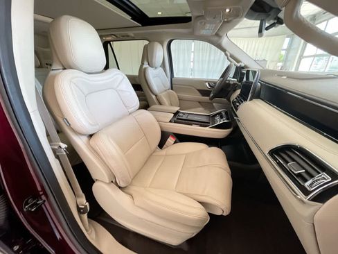 Used 2020 Lincoln Navigator Reserve w/ Luxury Package AWD/4WD image 26