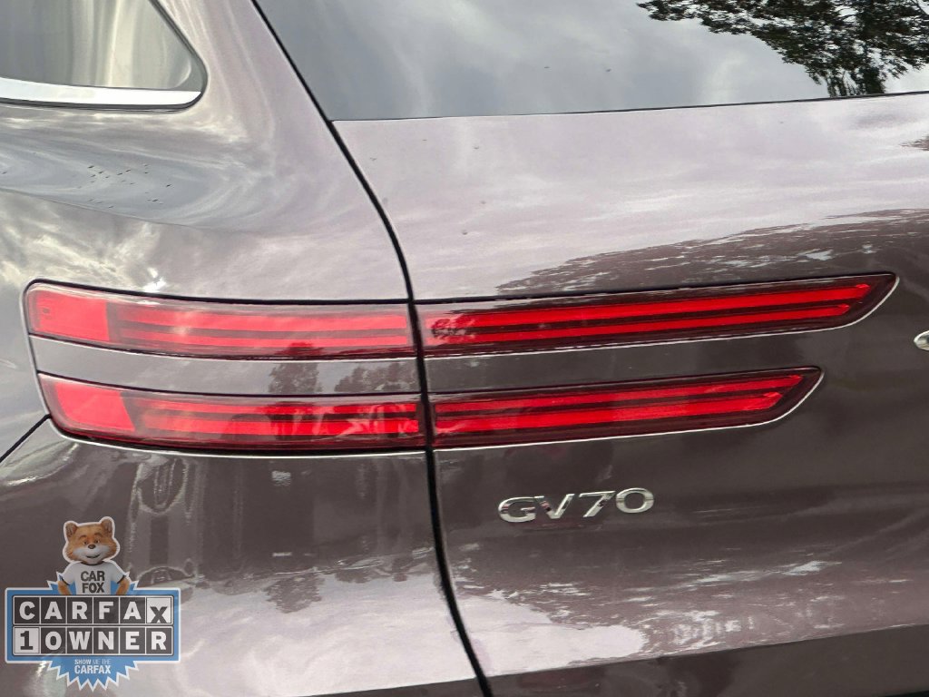 Used 2023 Genesis GV70 2.5T w/ Advanced Package AWD/4WD image 14