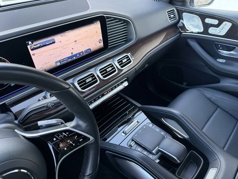 Used 2024 Mercedes-Benz GLE 350 4MATIC w/ 3rd Row Seat Package image 24