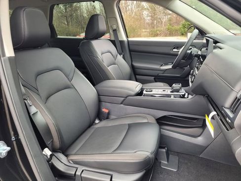 New 2026 Nissan Pathfinder SL AWD/4WD image 14