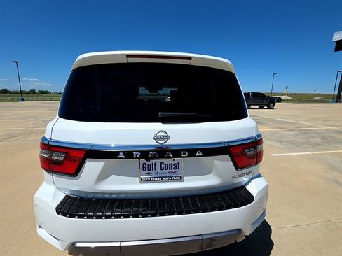 Used 2023 Nissan Armada Platinum w/ Captain's Chairs Package RWD image 9