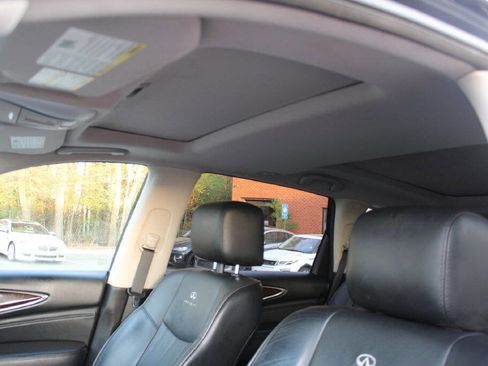 Used 2013 INFINITI JX35 AWD w/ Premium Pkg image 16