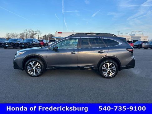 Used 2021 Subaru Outback Limited image 3