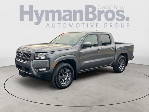 Certified 2025 Nissan Frontier SV w/ SV Convenience Package image 14