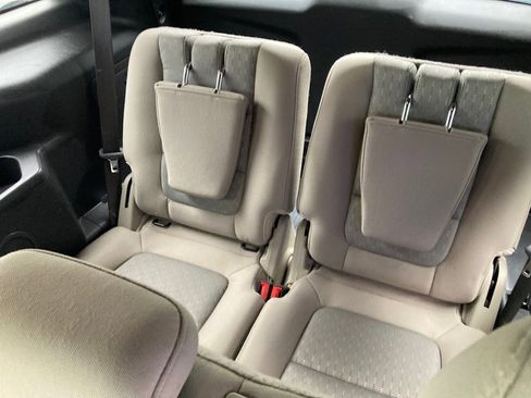 Used 2012 Ford Explorer XLT image 14