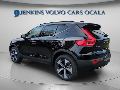 New 2025 Volvo XC40 B5 Plus w/ Protection Package Premier AWD/4WD image 5