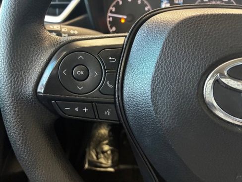 Used 2023 Toyota Corolla LE image 16