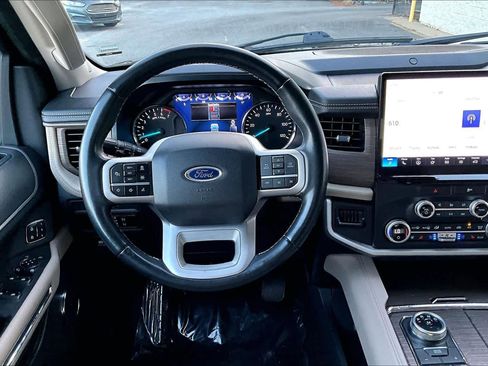 Certified 2023 Ford Expedition Limited image 6