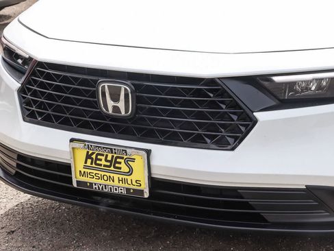 Used 2024 Honda Accord Sport image 8