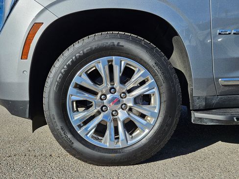 Used 2025 GMC Yukon Denali AWD/4WD image 11