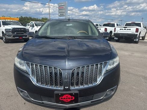 Used 2013 Lincoln MKX FWD image 6