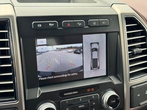 Used 2021 Ford F450 Platinum w/ FX4 Off-Road Package image 24