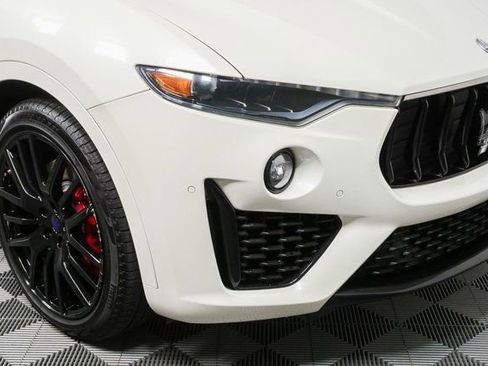 Used 2019 Maserati Levante S GranSport image 39