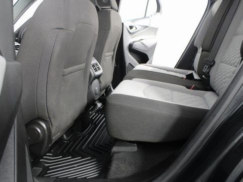 Used 2019 Chevrolet Equinox LS image 16