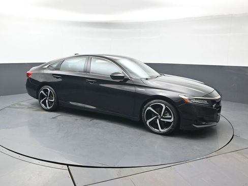 Certified 2022 Honda Accord Sport image 9