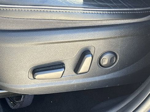 Used 2022 Hyundai Santa Fe SEL w/ Convenience + Premium Package image 21