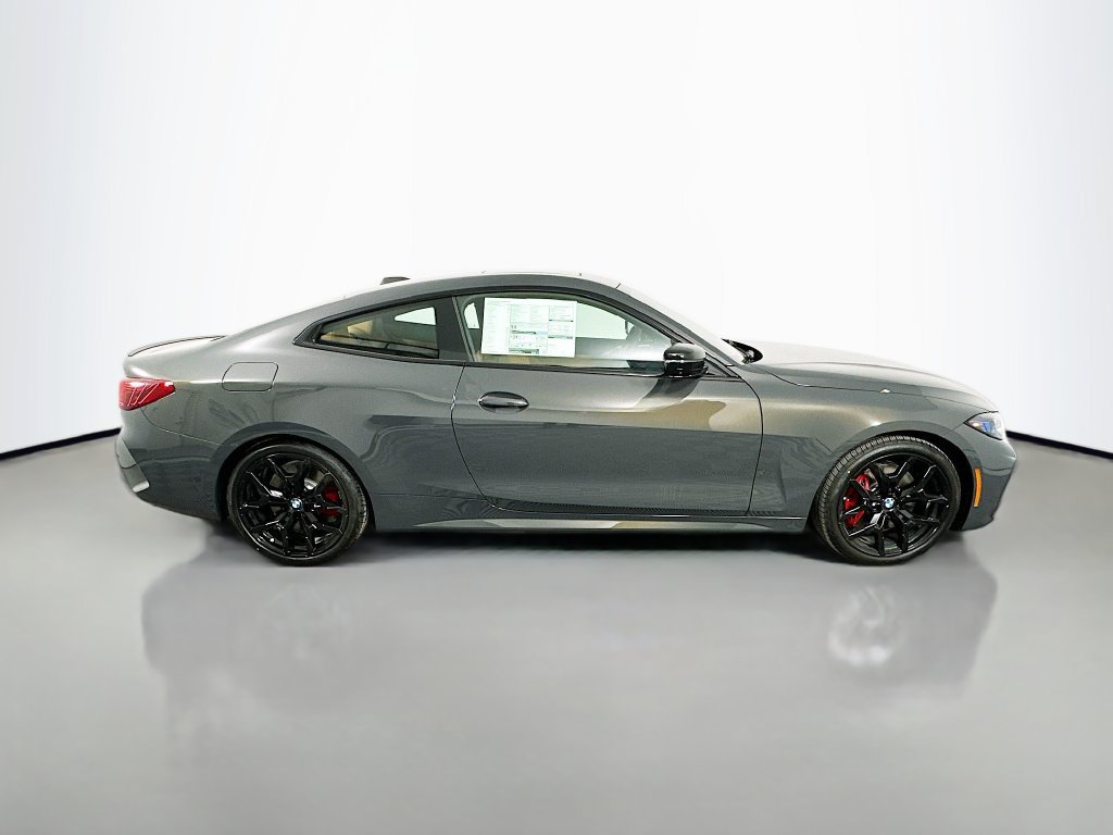 Used 2026 BMW 430i Coupe w/ M Sport Package RWD image 4