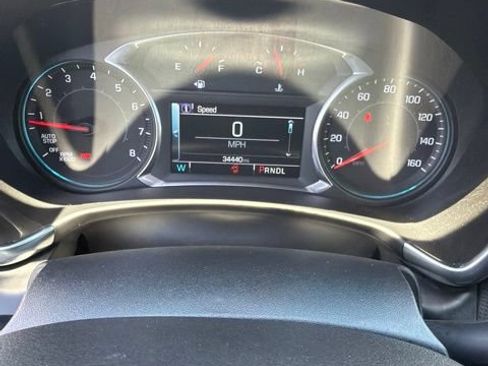Used 2018 Chevrolet Equinox Premier FWD image 5