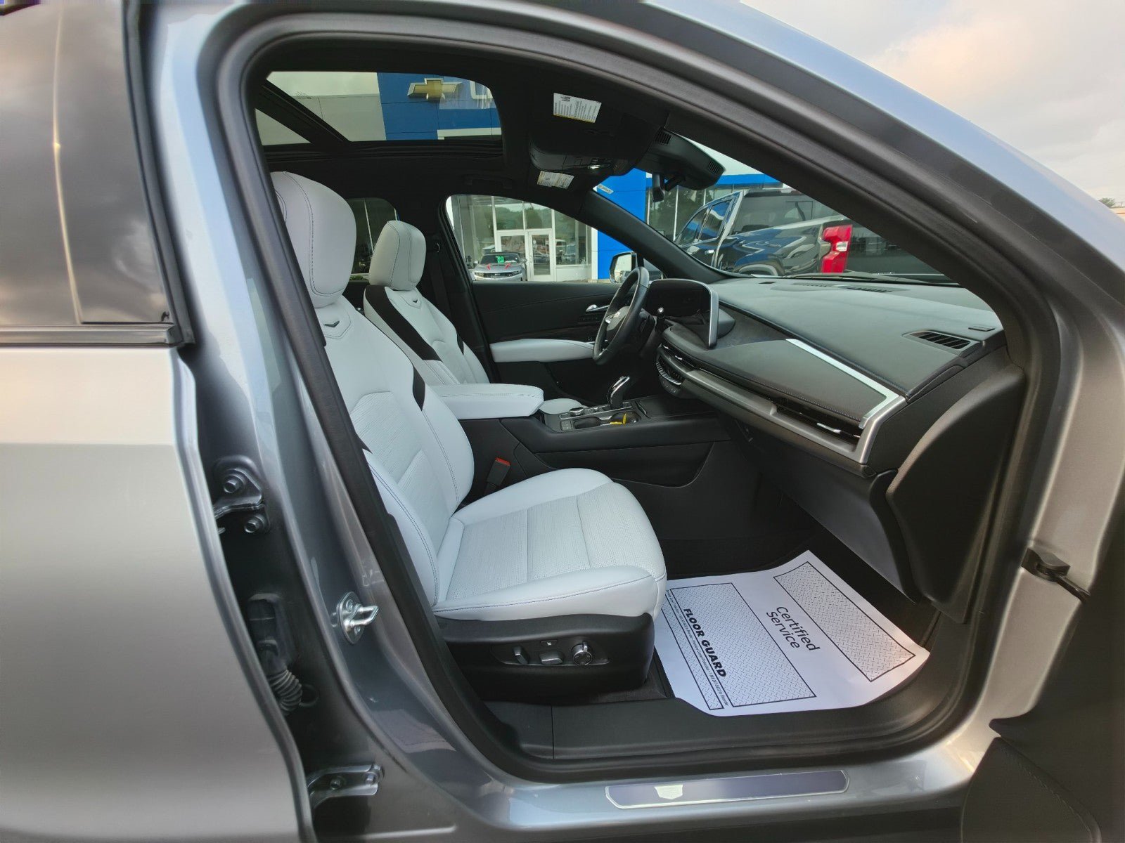 Used 2024 Cadillac XT4 Sport AWD/4WD image 13