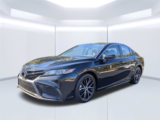 Used 2022 Toyota Camry SE FWD image 5