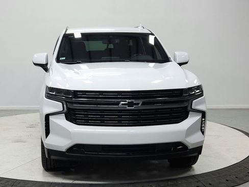 Used 2021 Chevrolet Suburban RST image 2