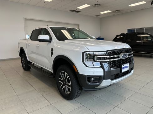 New 2026 Ford Ranger Lariat w/ Trailer Tow Package AWD/4WD image 4
