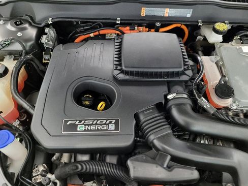 Used 2019 Ford Fusion Energi Titanium image 30
