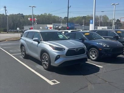 Used 2023 Toyota Highlander XLE