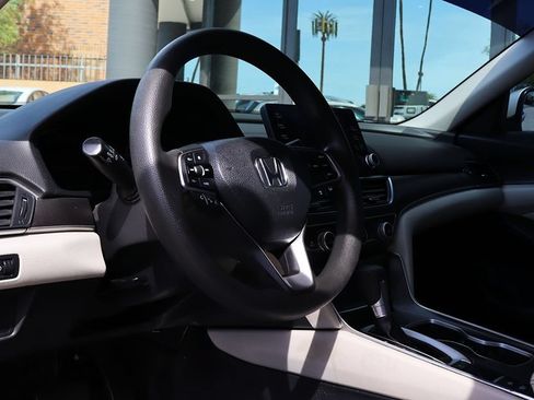 Used 2018 Honda Accord LX image 39