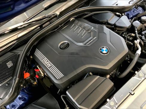 Used 2024 BMW 330i Sedan w/ Convenience Package RWD image 31