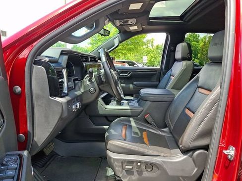 Used 2023 GMC Sierra 1500 AT4 w/ AT4 Premium Package AWD/4WD image 13