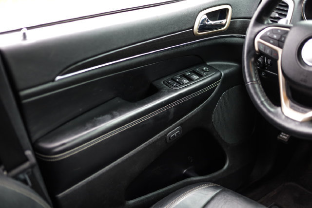 Used 2015 Jeep Grand Cherokee Limited AWD/4WD image 46