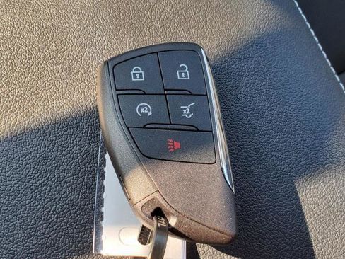 New 2025 Chevrolet Blazer EV LT image 22