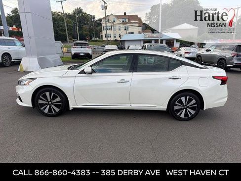 Certified 2019 Nissan Altima 2.5 SV AWD/4WD image 8