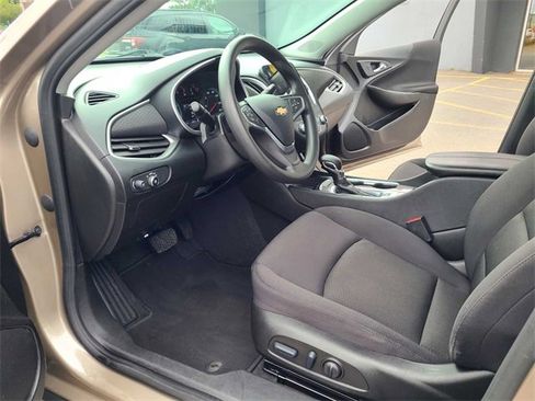 Used 2022 Chevrolet Malibu LT image 12