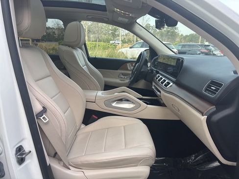 Used 2022 Mercedes-Benz GLE 350 4MATIC w/ Premium Package image 45