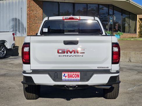 New 2025 GMC Canyon Elevation w/ Convenience Package image 4