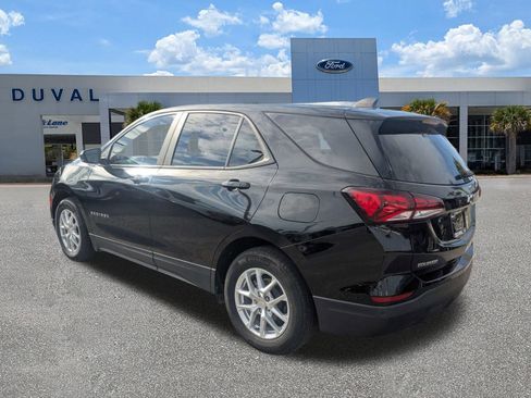 Used 2023 Chevrolet Equinox LS w/ LS Convenience Package FWD image 6