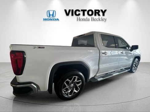 Used 2023 GMC Sierra 1500 SLT AWD/4WD image 5