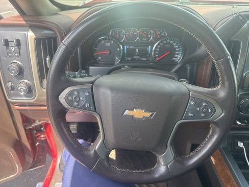 Used 2019 Chevrolet Silverado 2500 High Country w/ Duramax Plus Package AWD/4WD image 9
