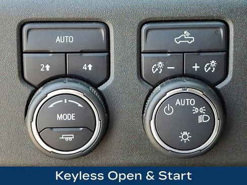 Used 2022 Chevrolet Silverado 1500 LT w/ Protection Package AWD/4WD image 9