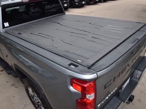 Used 2024 Chevrolet Silverado 2500 LT AWD/4WD image 38