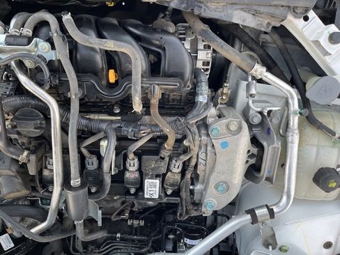 Used 2022 Nissan Sentra SV image 28